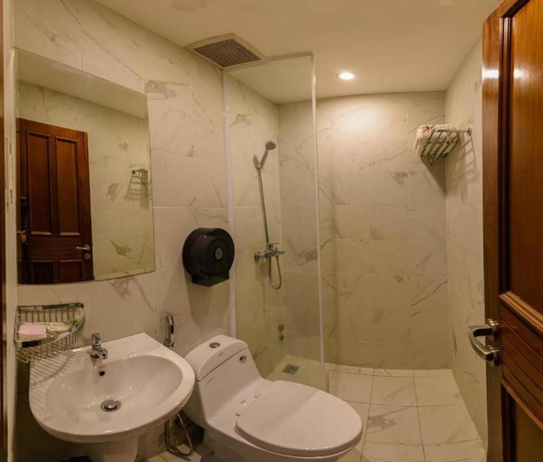 Nu Hotel - 18 Bui Vien Walkstreet Cidade de Ho Chi Minh Exterior foto